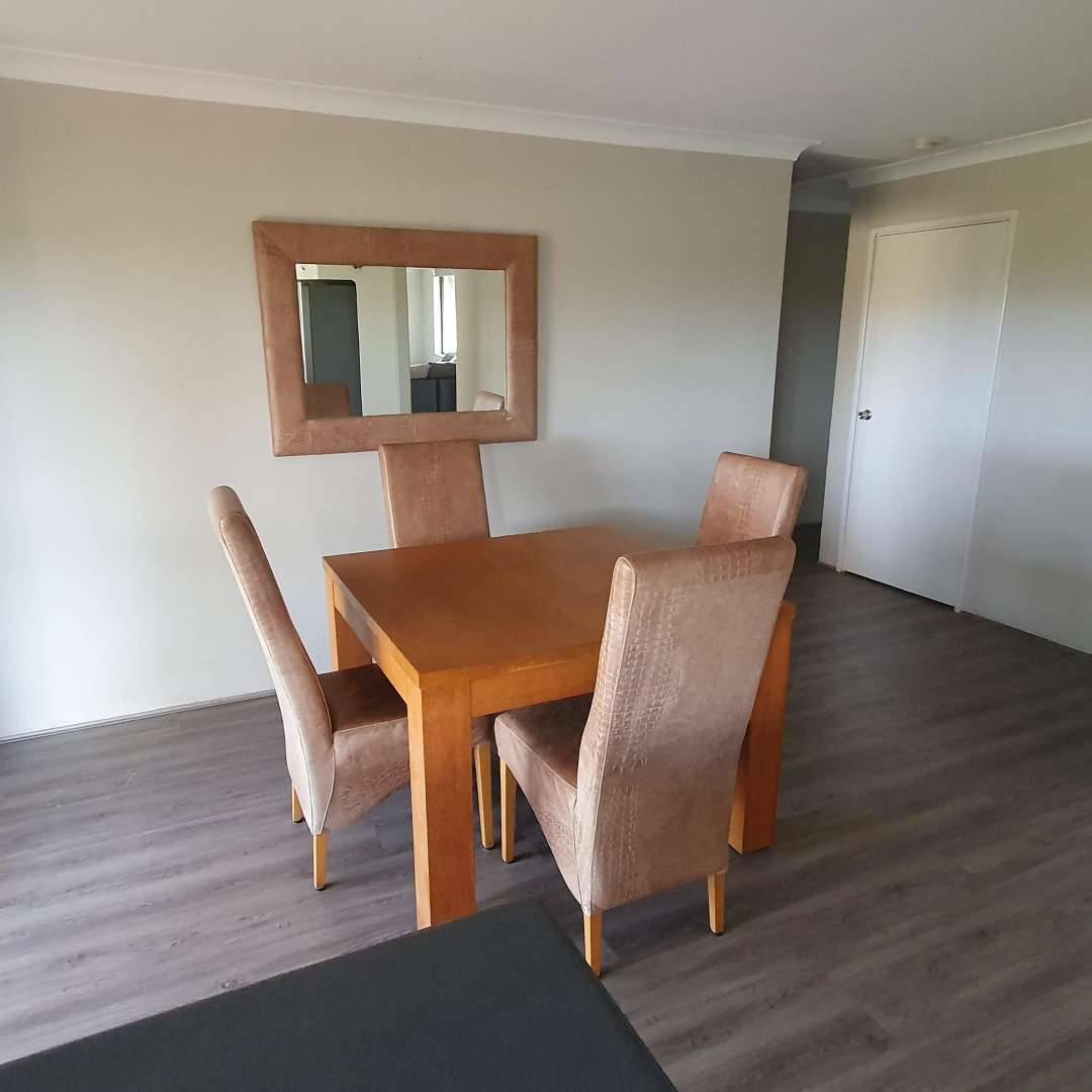 Short Stay Rentals in Perth dining area